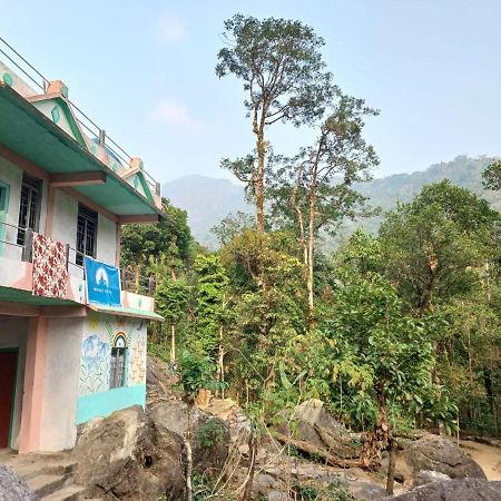 Odyssey Stays Nongriat - 3Kms Trek From Main Road 체라푼지 외부 사진